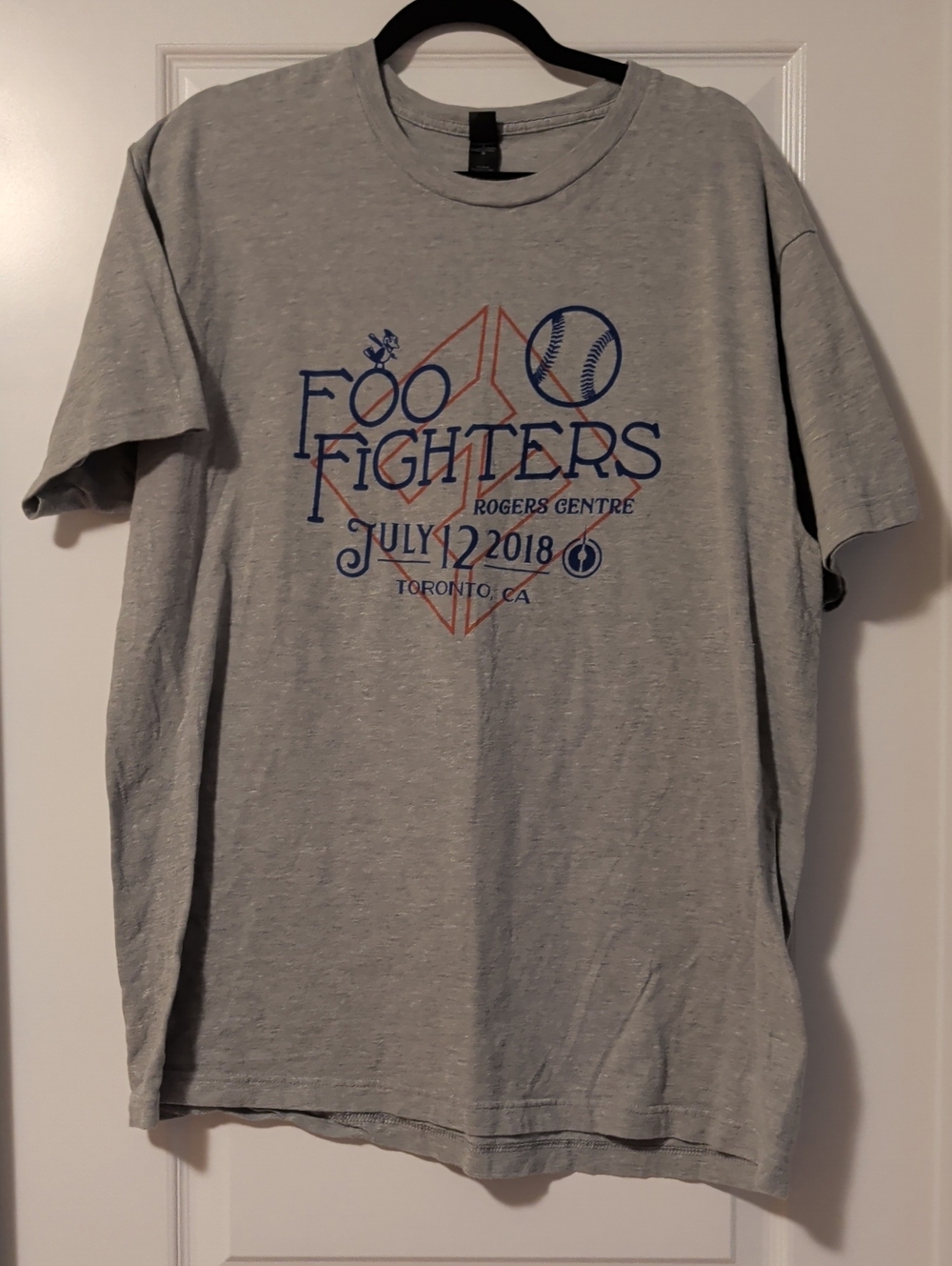 Foo Fighters Grey Short Sleeve Graphic Tee 2018 Toronto Concert
